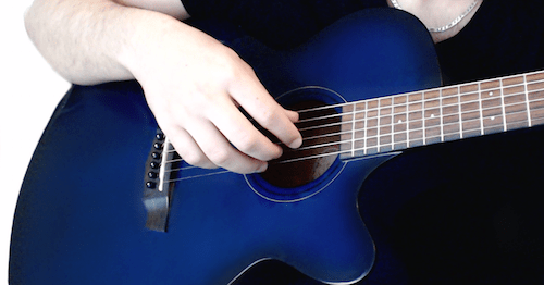 Jouer des ARPÈGES à la guitare (aux doigts et au médiator)